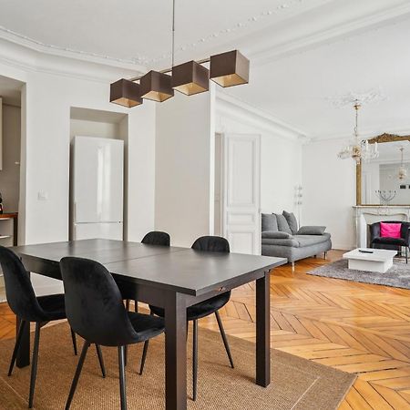 Luxury Apartment La Tour Paris Luaran gambar